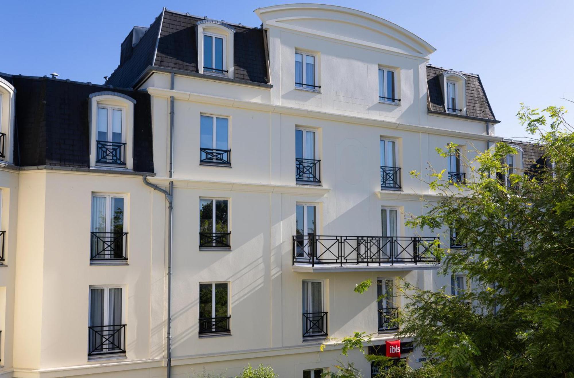 Hotel Baudouin Валансьен Экстерьер фото